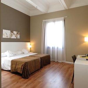 Habitación con 2 Camas Individuales